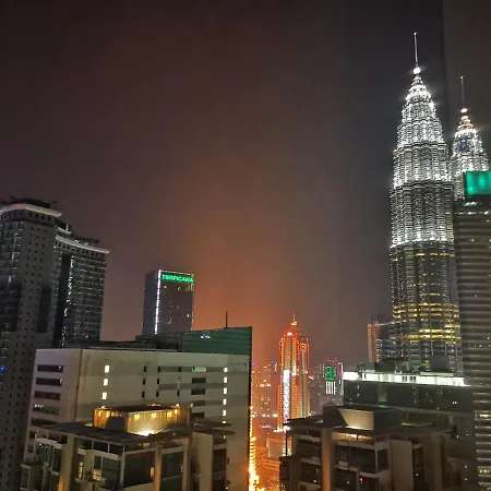 Soho Suites Klcc By Guesthouse Kuala Lumpur Exterior photo