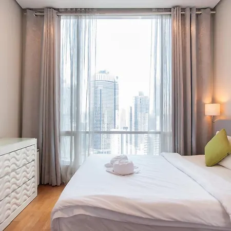 Soho Suites Klcc By Guesthouse Kuala Lumpur Exterior photo
