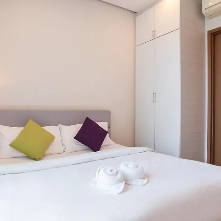Soho Suites Klcc By Guesthouse Kuala Lumpur Exterior photo