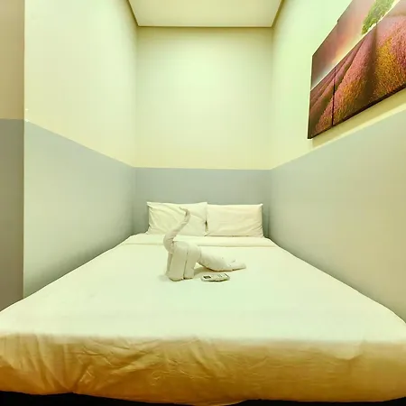 Soho Suites Klcc By Guesthouse Kuala Lumpur Exterior photo