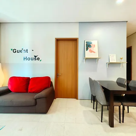 Soho Suites Klcc By Guesthouse Kuala Lumpur Exterior photo