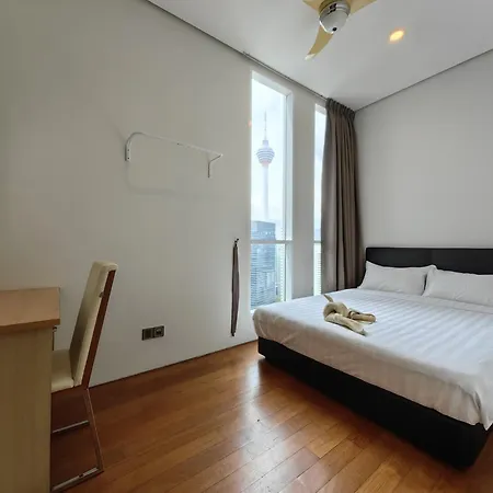 Soho Suites Klcc By Guesthouse Kuala Lumpur Exterior photo