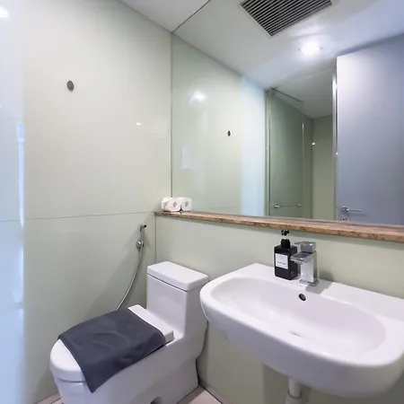 Soho Suites Klcc By Guesthouse Kuala Lumpur Exterior photo